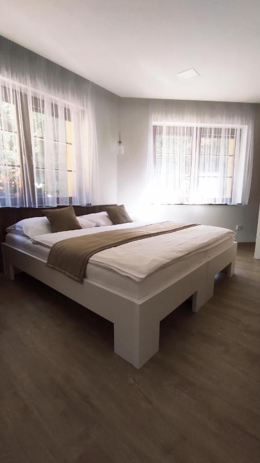 Apartmany Na Vyhlidce Paseka  Ngoại thất bức ảnh